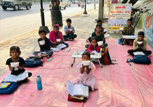 Dhaula Kuan, New Delhi - 17 april 2025